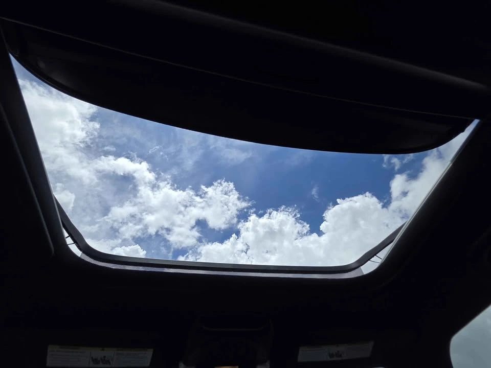2016 Mini Coupe & Roadster - Image 15 of 17