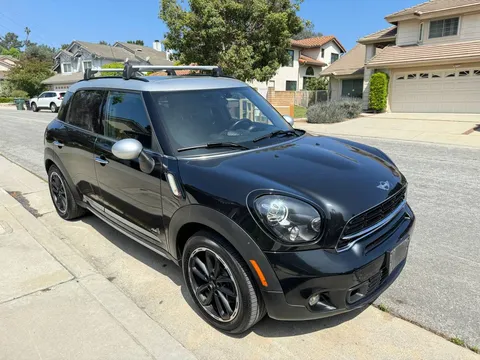 2016 MINI Cooper Countryman S ALL4 Highlands Edition