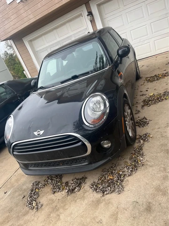 2016 Mini Mini 3rd Gen - Image 2 of 3