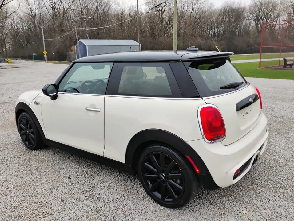 2016 Mini Mini Cooper S 3rd Gen - Image 3 of 7