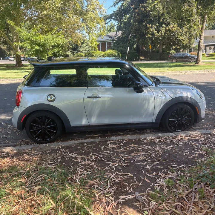 2016 Mini Mini Cooper S 3rd Gen - Image 6 of 13