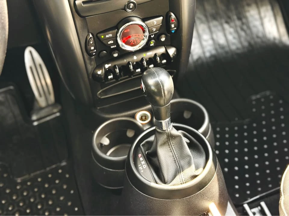 2016 Mini Countryman 1st Gen - Image 13 of 19