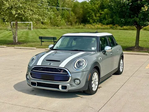 2016 MINI Cooper S Hardtop Hatchback