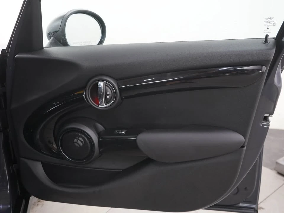 2016 Mini Mini Cooper S 3rd Gen - Image 9 of 19