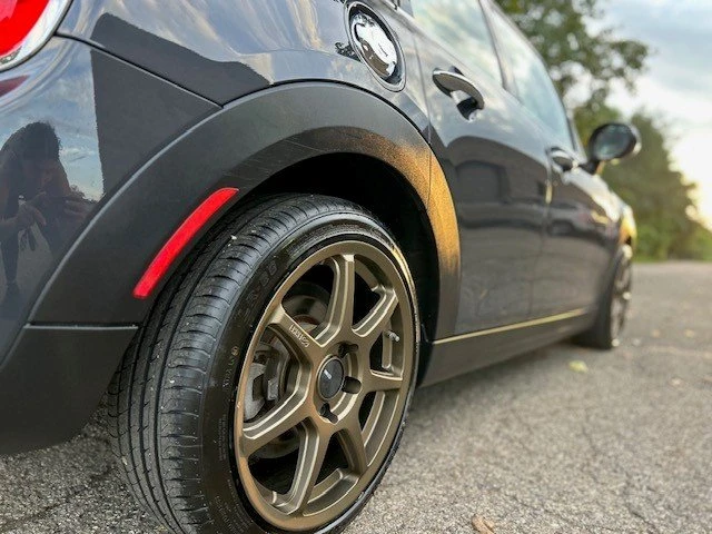 2016 Mini Mini Cooper S 3rd Gen - Image 9 of 17