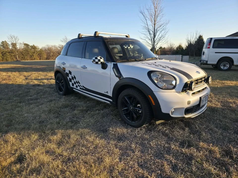 2016 Mini Countryman 1st Gen - Image 3 of 14