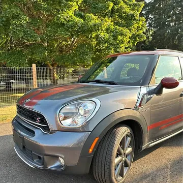 2016 MINI Countryman Classic Cooper S Hatchback 4D