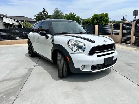 2016 MINI Countryman Classic Cooper S Hatchback 4D