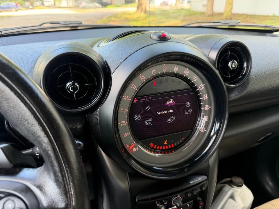 2016 Mini Countryman 1st Gen - Image 14 of 14