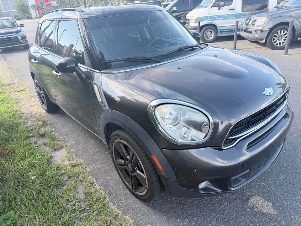2016 Mini Countryman 1st Gen - Image 9 of 11