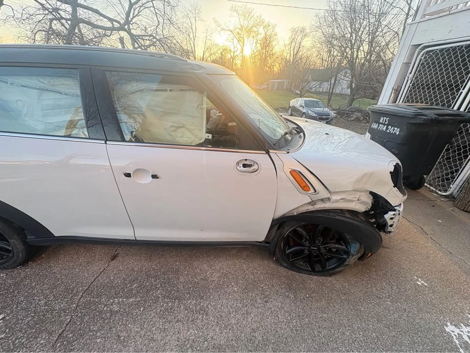 2016 Mini Countryman 1st Gen - Image 14 of 18