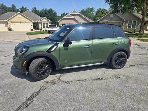 2016 MINI Countryman Cooper S ALL4 Hatchback 4D