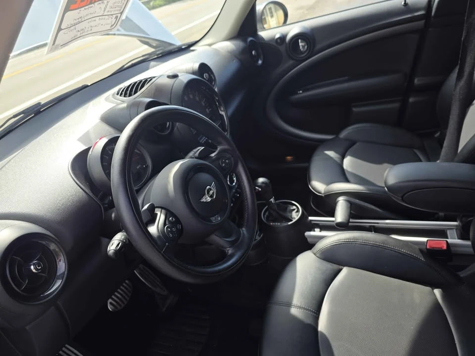 2016 Mini Countryman 1st Gen - Image 5 of 9