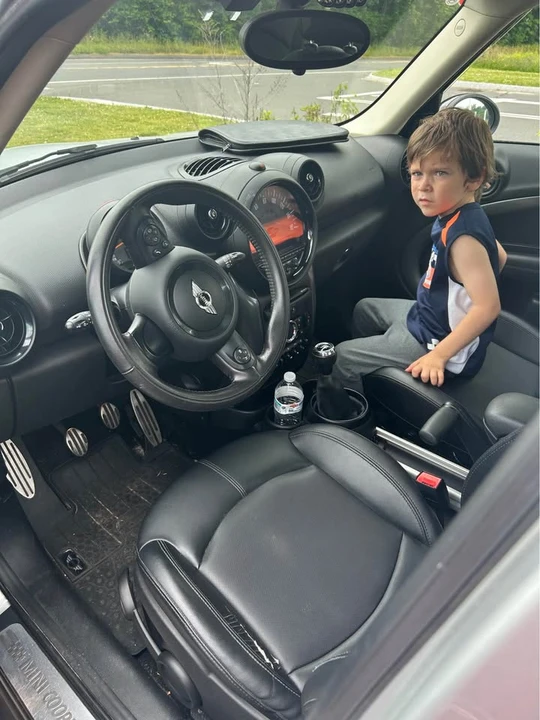 2016 Mini Countryman 1st Gen - Image 9 of 12