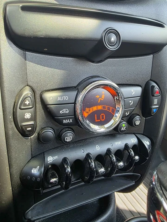 2016 Mini Countryman 1st Gen - Image 11 of 12