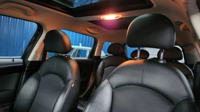 2016 Mini Countryman 1st Gen - Image 9 of 12