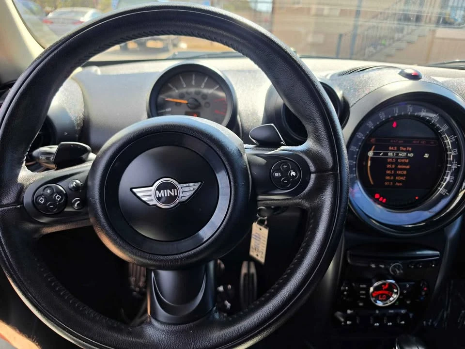 2016 Mini Countryman 1st Gen - Image 12 of 17