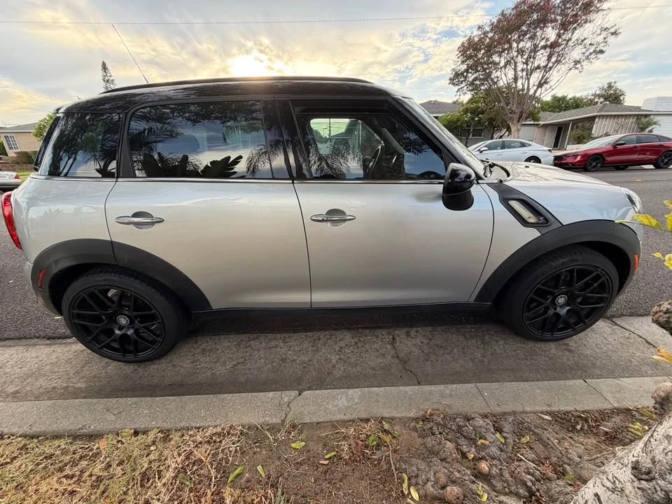 2016 Mini Countryman 1st Gen - Image 2 of 18