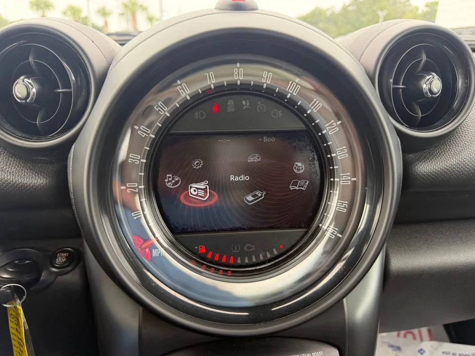 2016 Mini Countryman 1st Gen - Image 9 of 13