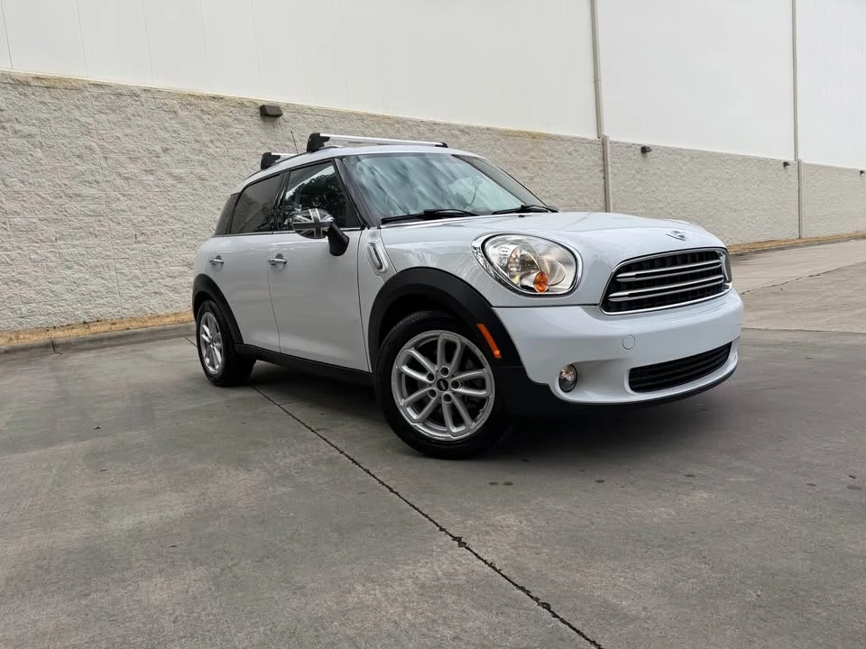 2016 Mini Countryman 1st Gen - Image 2 of 12