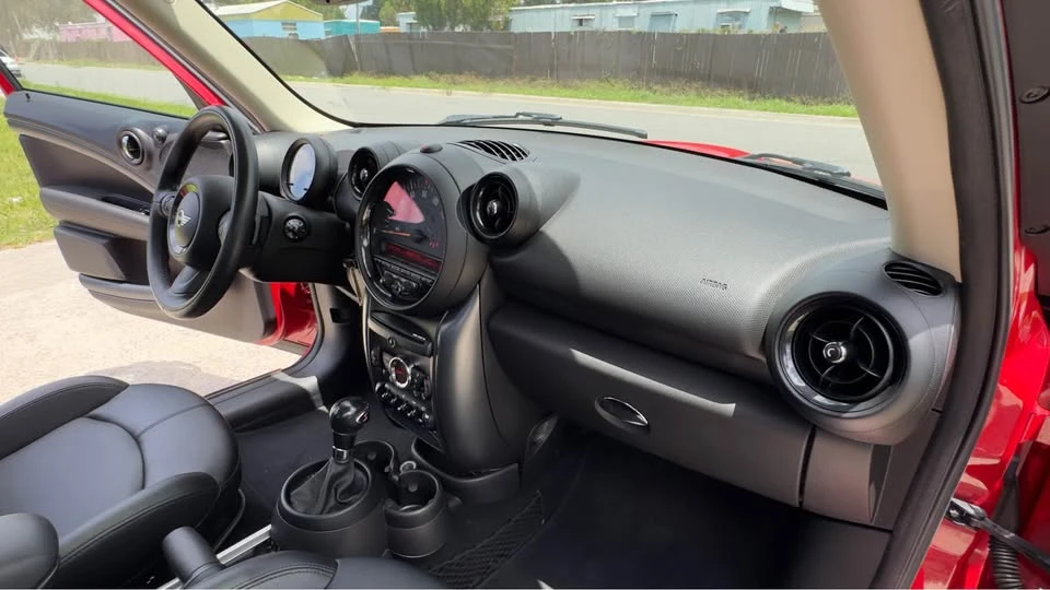 2016 Mini Countryman 1st Gen - Image 17 of 19