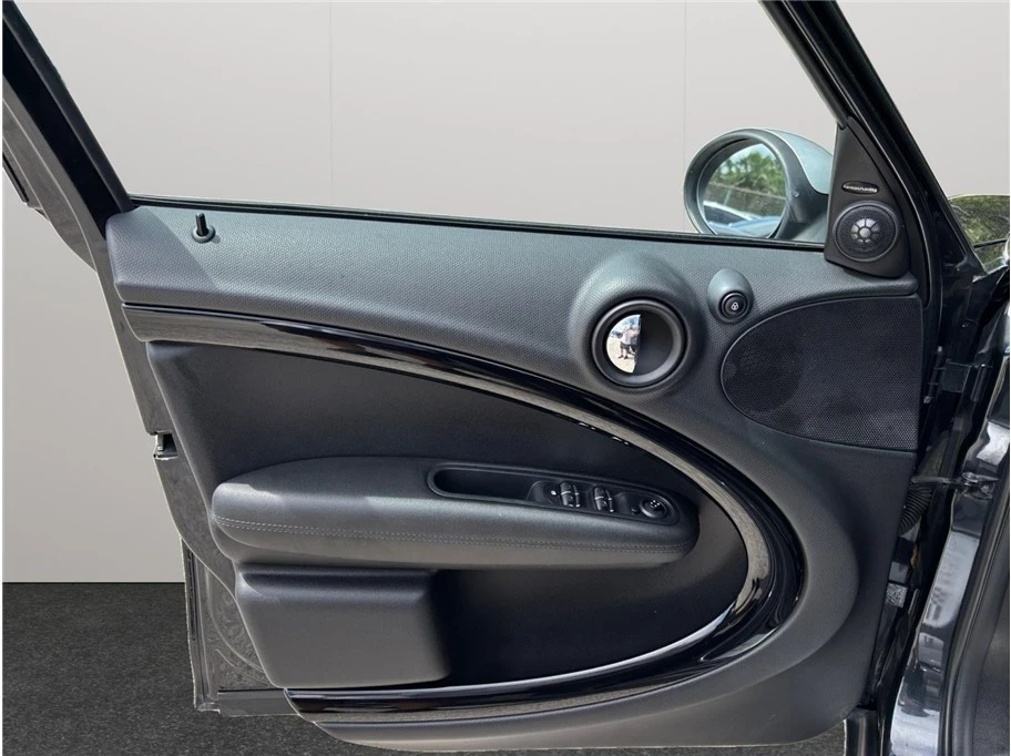 2016 Mini Countryman 1st Gen - Image 18 of 21