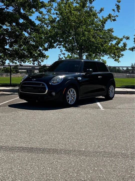 2016 Mini Mini Cooper S 3rd Gen - Image 2 of 8