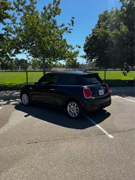 2016 Mini Mini Cooper S 3rd Gen - Image 6 of 8