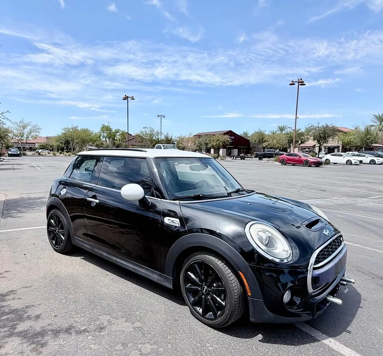 2016 Mini Mini Cooper S 3rd Gen - Image 2 of 15