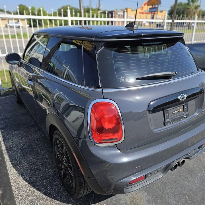 2016 Mini Mini 3rd Gen - Image 3 of 8