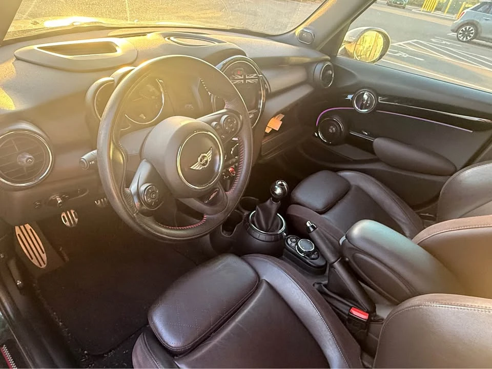 2016 Mini Mini 3rd Gen - Image 3 of 4