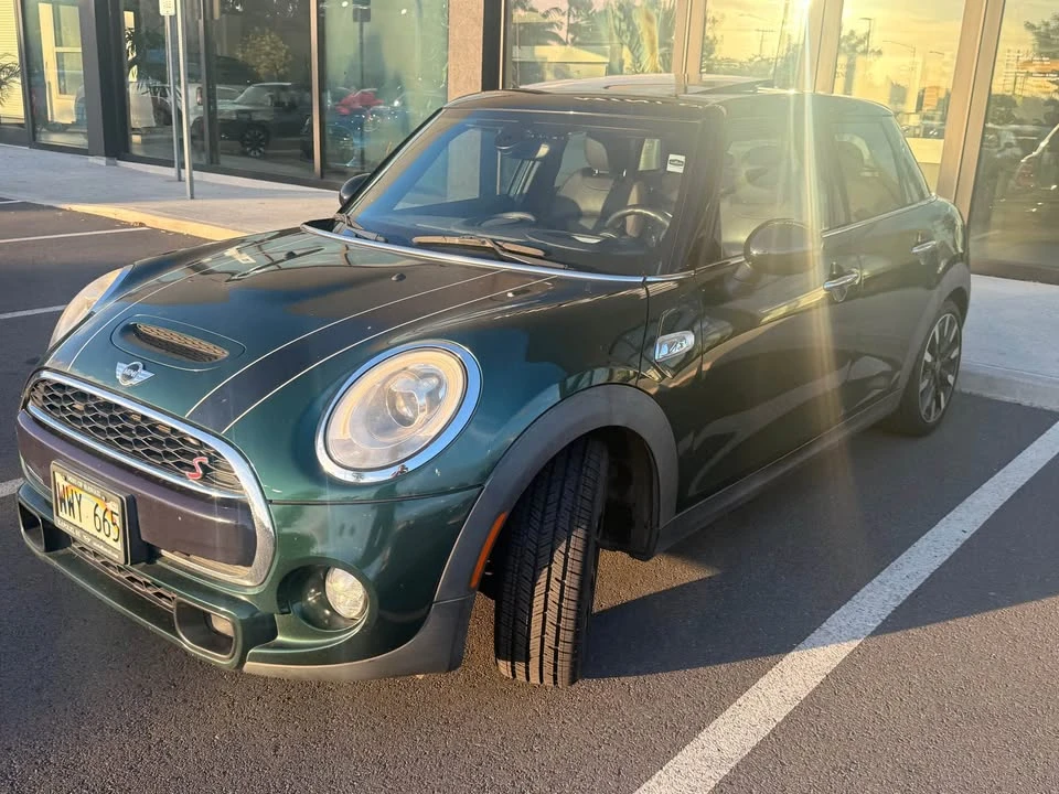 2016 Mini Mini 3rd Gen - Image 2 of 4