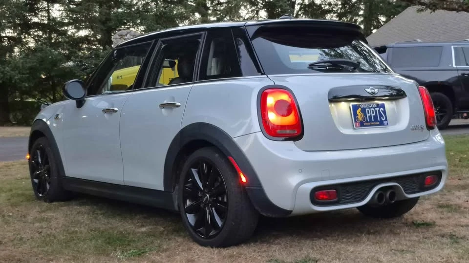 2016 Mini Mini 3rd Gen - Image 4 of 10