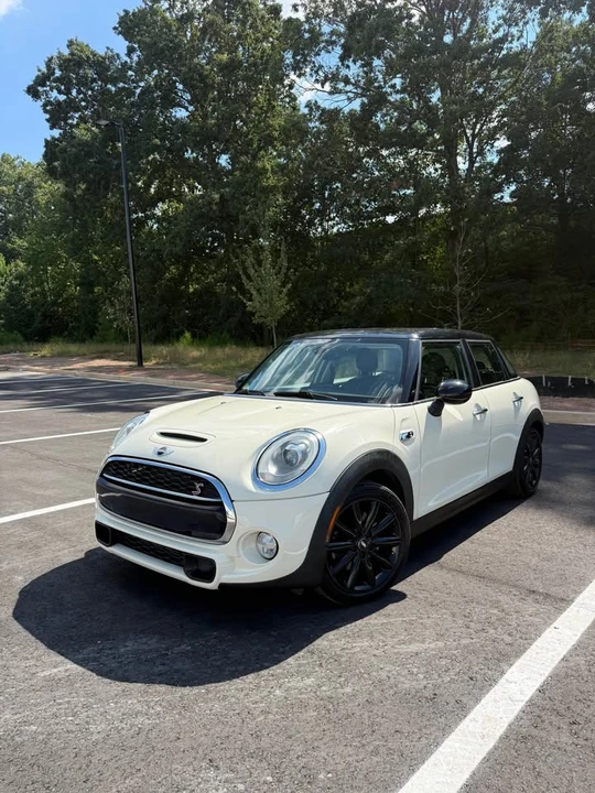 2016 Mini Mini 3rd Gen - Image 2 of 20