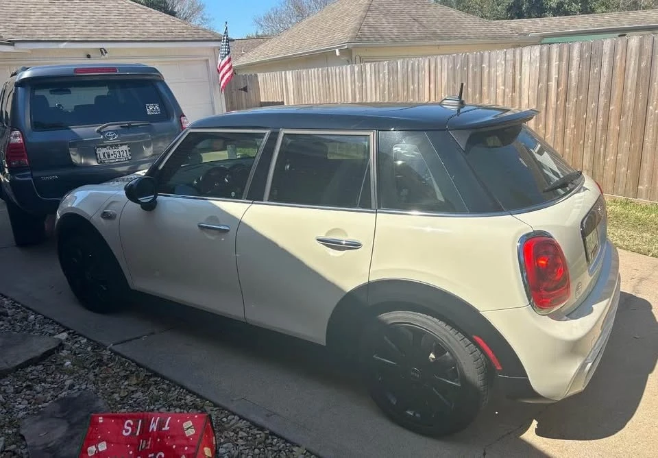 2016 Mini Mini 3rd Gen - Image 3 of 8