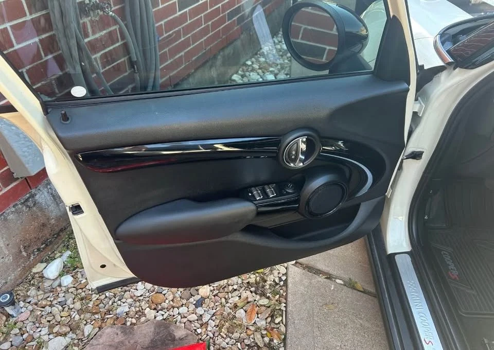 2016 Mini Mini 3rd Gen - Image 7 of 8