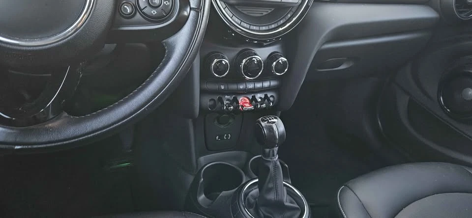 2016 Mini Mini 3rd Gen - Image 14 of 20