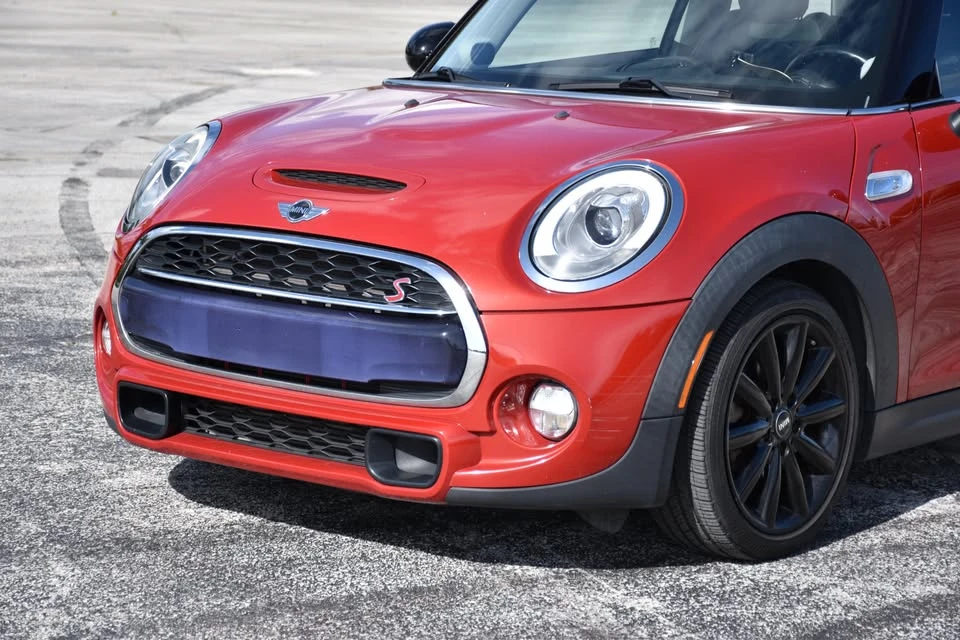 2016 Mini Mini Cooper S 3rd Gen - Image 9 of 17