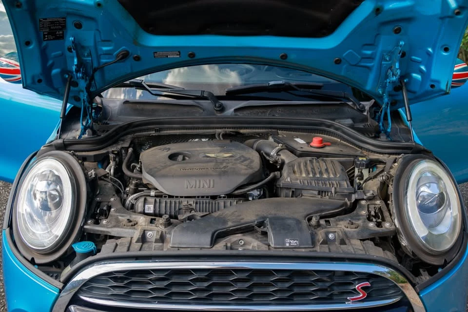 2016 Mini Mini Cooper S 3rd Gen - Image 13 of 19