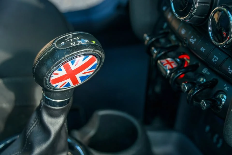2016 Mini Mini Cooper S 3rd Gen - Image 9 of 19