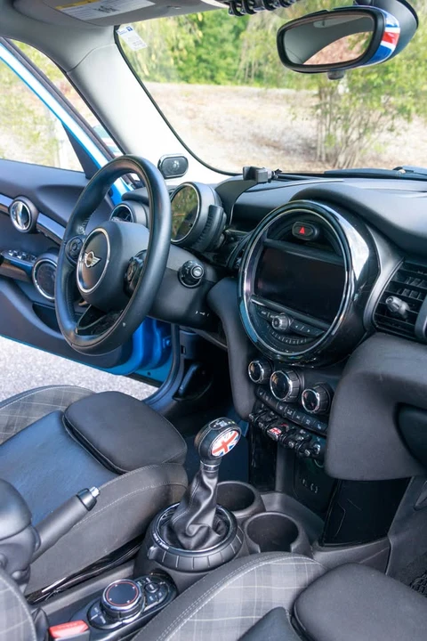 2016 Mini Mini Cooper S 3rd Gen - Image 14 of 19