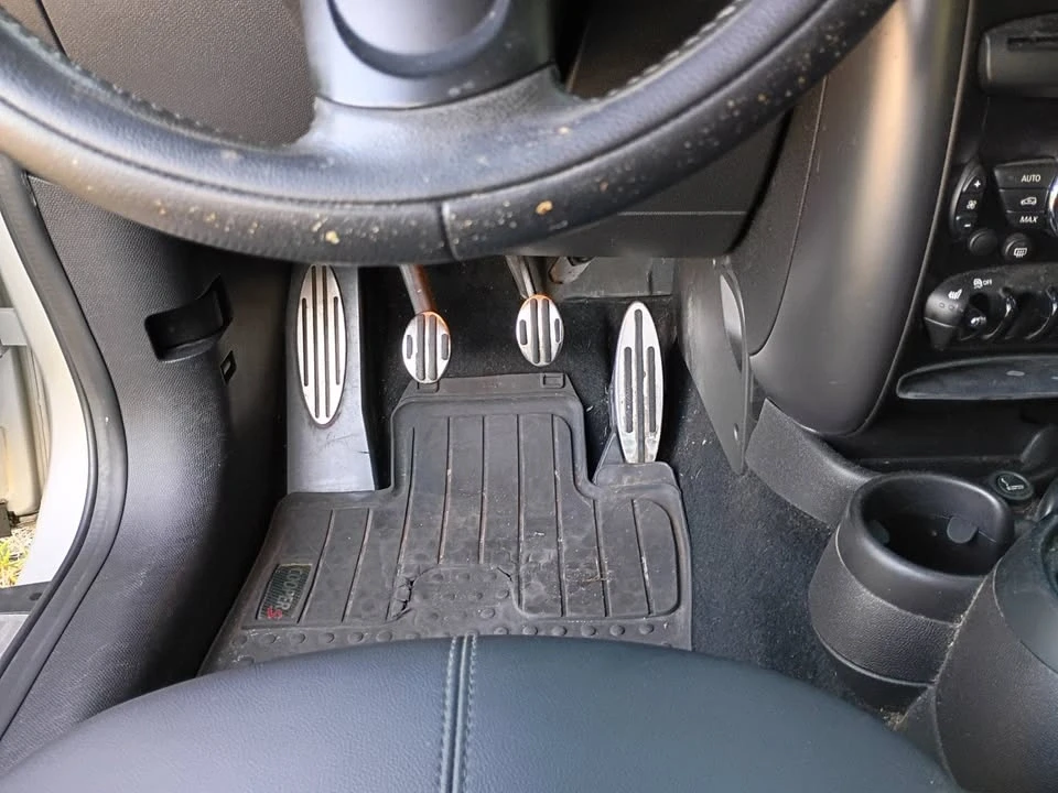 2016 Mini Mini Cooper S 3rd Gen - Image 8 of 10