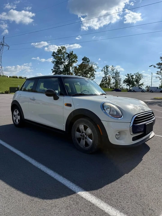 2016 Mini Mini 3rd Gen - Image 3 of 7