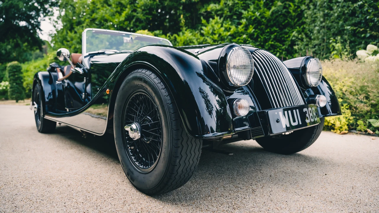 2016 Morgan 4/4 - Image 26 of 31