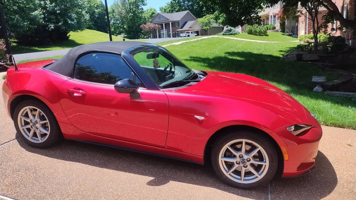 2016 Mazda ND MX-5 Miata - Image 10 of 15