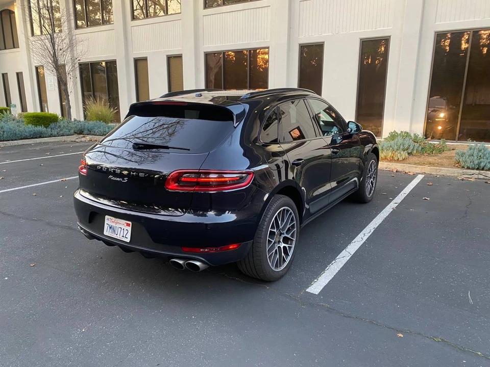2016 Porsche Macan S - Image 2 of 10