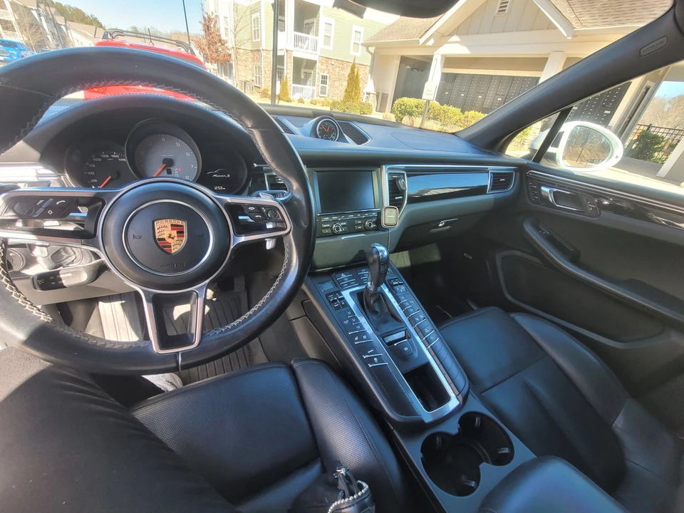 2016 Porsche Macan S - Image 4 of 9