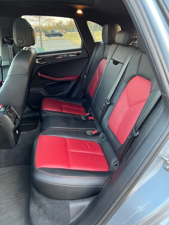 2016 Porsche Macan S - Image 13 of 24