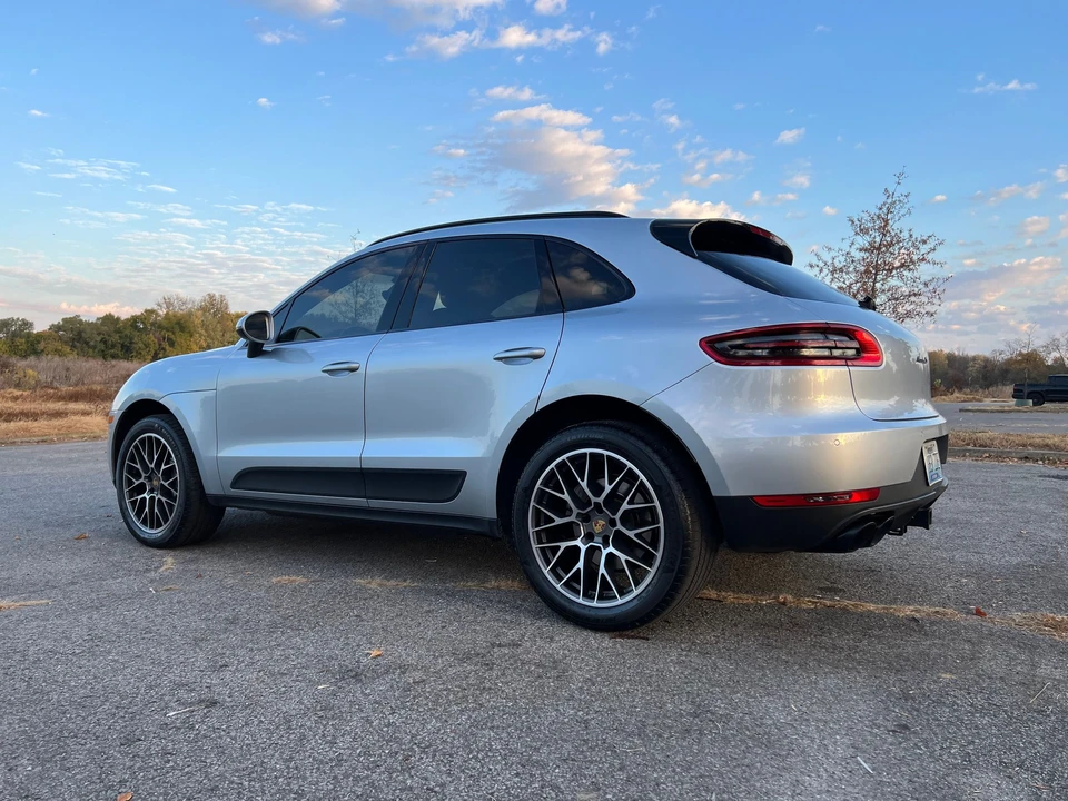 2016 Porsche Macan S - Image 4 of 24