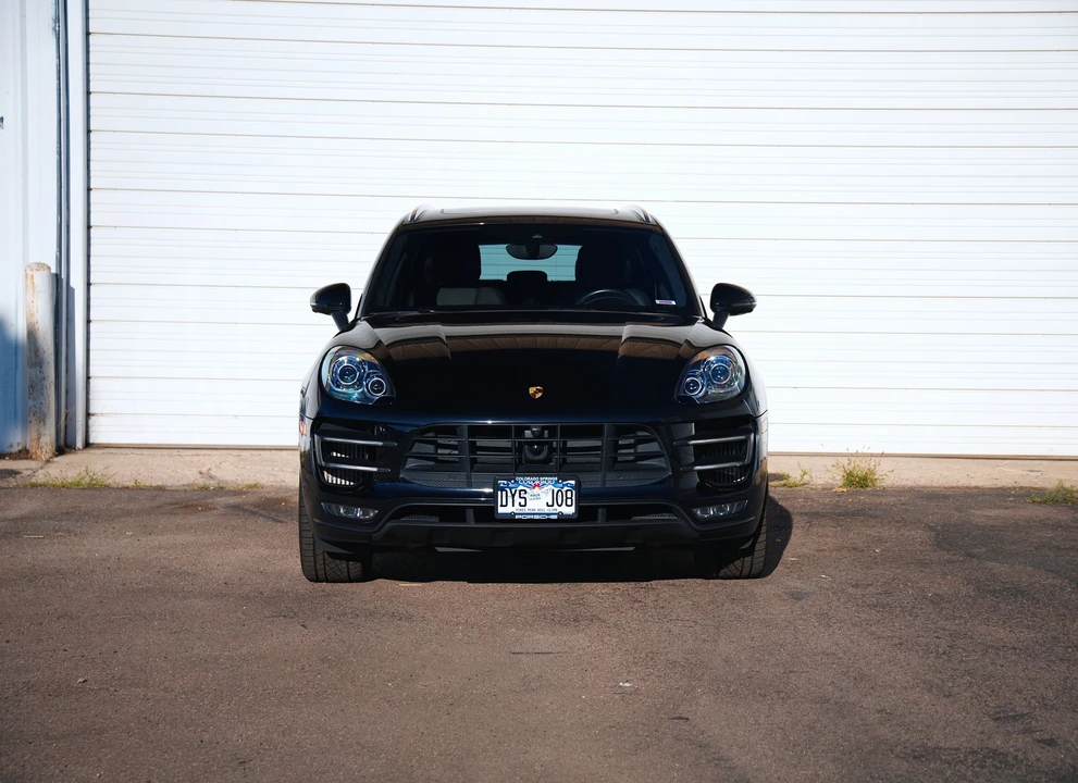 2016 Porsche Macan Turbo - Image 2 of 30
